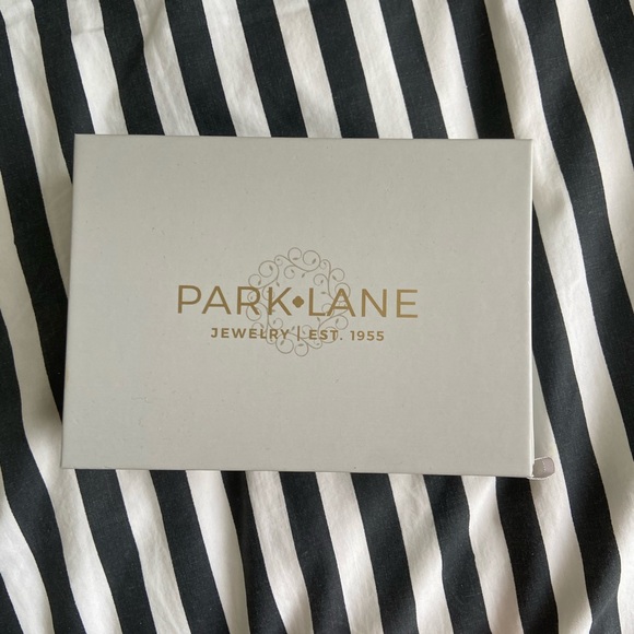 BRAND NEW Parklane Bracelet - Picture 2 of 6